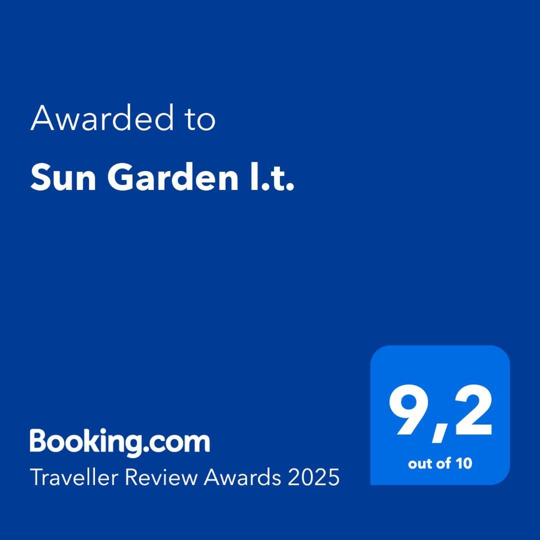 Sun Garden L.T. Apartment Fiumicino Bagian luar foto
