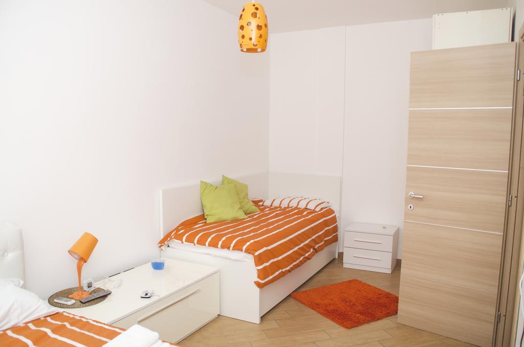 Sun Garden L.T. Apartment Fiumicino Bagian luar foto